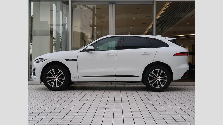 2016 認定中古車 Jaguar F-Pace Fuji White シートヒーター　パワーテールゲート　パドルシフト　LEDヘッドライト　ブラックパック Ｒ－スポーツ