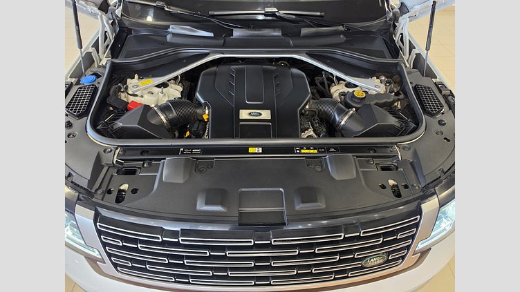 2023 Seminuevos Approved Land Rover Range Rover Fuji White 4.4 NC10 P8H AUTOBIOGRAPHY 4.4L V8 P530
