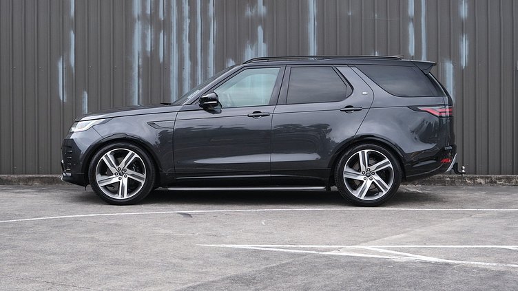 2023 Approved Land Rover Discovery Carpathian Grey D300 Metropolitan Edition