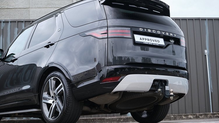 2023 Approved Land Rover Discovery Carpathian Grey D300 Metropolitan Edition
