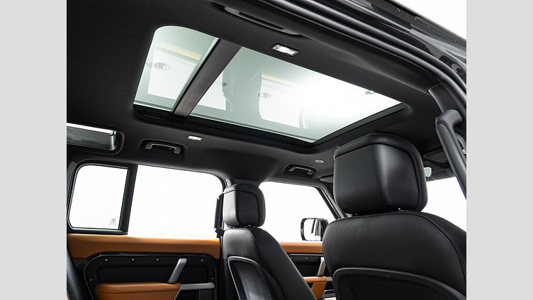 2023 認定中古車 Land Rover Defender 110 カルパチアングレイ D300 AWD（AT） X-DYNAMIC HSE　D300　エアサス　7人乗り