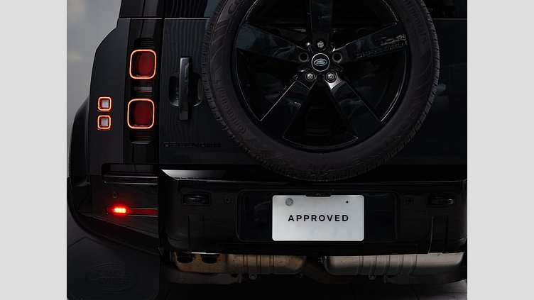 2023 認定中古車 Land Rover Defender 110 カルパチアングレイ D300 AWD（AT） X-DYNAMIC HSE　D300　エアサス　7人乗り