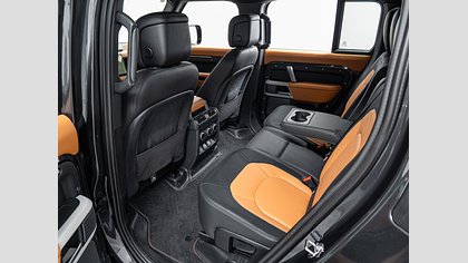 Defender 110 4