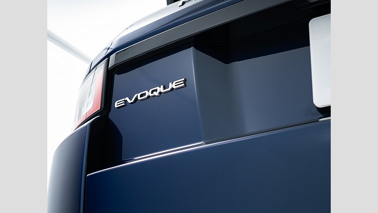 2018 認定中古車 Land Rover Range Rover Evoque Loire Blue 2.0 litre i4D Diesel SEプラス　D180