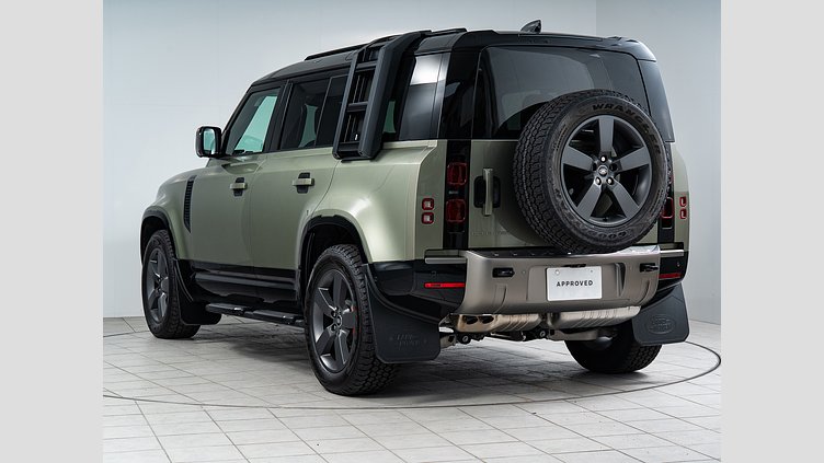 2025 認定中古車 Land Rover Defender 110 パンゲアグリーン D350 ディーゼルマイルドハイブリッド X-Dynamic HSE D350 エアサスペンション