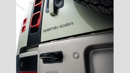 Defender 110 38