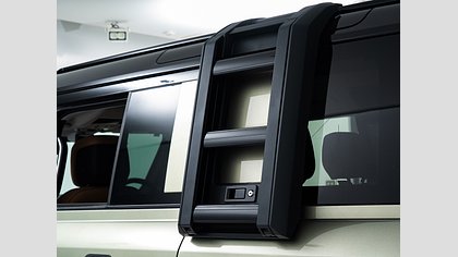 Defender 110 12