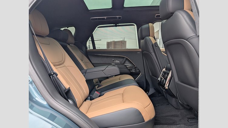 2026 認定中古車 Land Rover Range Rover Sport ジオラグリーン D300マイルドハイブリッド スタンダードホイールベース Autobiography