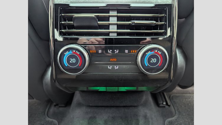 2026 認定中古車 Land Rover Range Rover Sport ジオラグリーン D300マイルドハイブリッド スタンダードホイールベース Autobiography