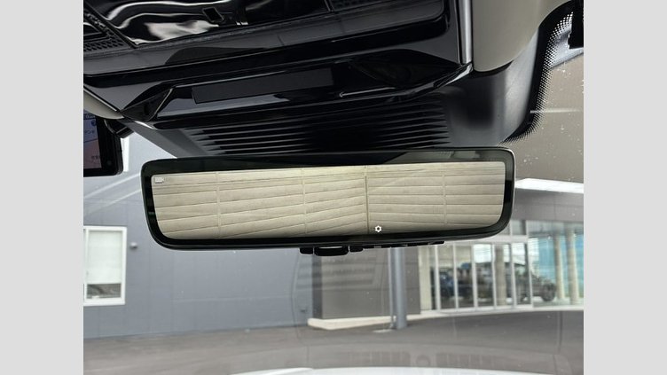 2024 認定中古車 Land Rover Range Rover オストゥーニパールホワイト（お取り扱いの有無については正規ディーラーにお問い合わせください） P550 AWD PHEV（AT） スタンダードホイールベース Autobiography
