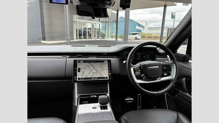 2024 認定中古車 Land Rover Range Rover オストゥーニパールホワイト（お取り扱いの有無については正規ディーラーにお問い合わせください） P550 AWD PHEV（AT） スタンダードホイールベース Autobiography