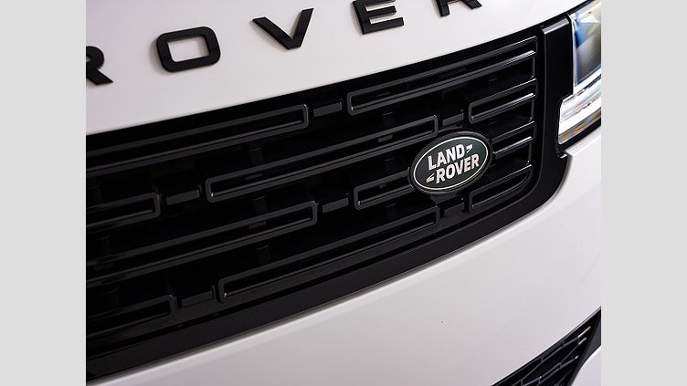 2023 認定中古車 Land Rover Range Rover Sport Fuji White 3.0 litre i6D​ ダイナミックSE D350