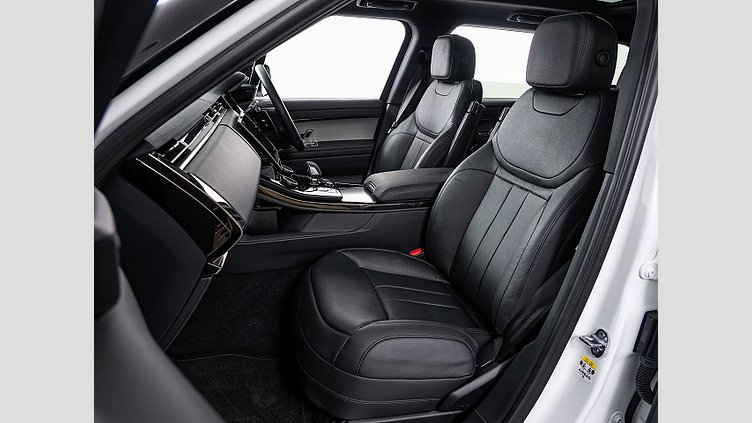 2023 認定中古車 Land Rover Range Rover Sport Fuji White 3.0 litre i6D​ ダイナミックSE D350