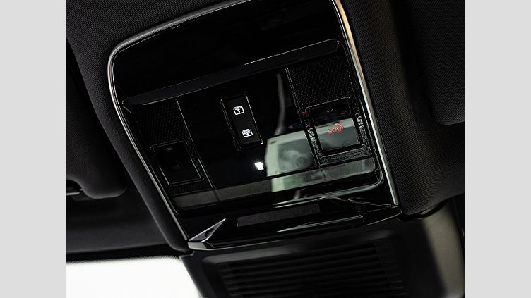 2023 認定中古車 Land Rover Range Rover Sport Fuji White 3.0 litre i6D​ ダイナミックSE D350