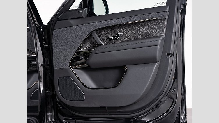 2023 認定中古車 Land Rover Range Rover Sport サントリーニブラック 3.0リッター6気筒400PSターボチャージドガソリンMHEV（オートマチック） FIRST EDITION