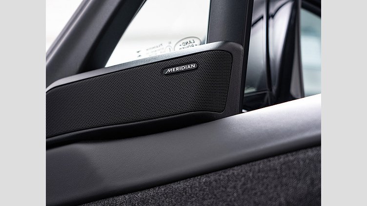 2023 認定中古車 Land Rover Range Rover Sport サントリーニブラック 3.0リッター6気筒400PSターボチャージドガソリンMHEV（オートマチック） FIRST EDITION