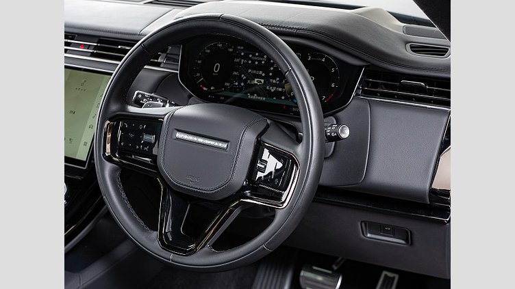2023 認定中古車 Land Rover Range Rover Sport サントリーニブラック 3.0リッター6気筒400PSターボチャージドガソリンMHEV（オートマチック） FIRST EDITION