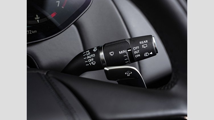 2023 認定中古車 Land Rover Range Rover Sport サントリーニブラック 3.0リッター6気筒400PSターボチャージドガソリンMHEV（オートマチック） FIRST EDITION