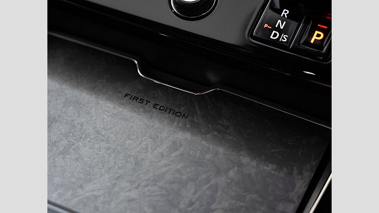 2023 認定中古車 Land Rover Range Rover Sport サントリーニブラック 3.0リッター6気筒400PSターボチャージドガソリンMHEV（オートマチック） FIRST EDITION