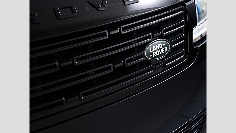 2023 認定中古車 Land Rover Range Rover Sport サントリーニブラック 3.0リッター6気筒400PSターボチャージドガソリンMHEV（オートマチック） FIRST EDITION