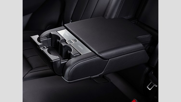 2023 認定中古車 Land Rover Range Rover Sport サントリーニブラック 3.0リッター6気筒400PSターボチャージドガソリンMHEV（オートマチック） FIRST EDITION