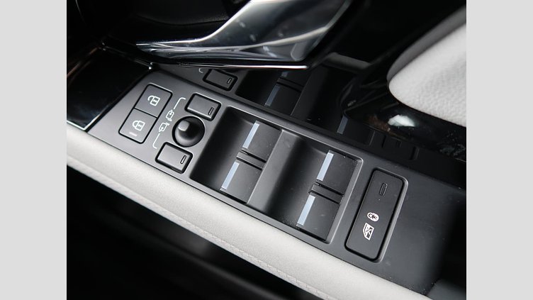 2023 認定中古車 Land Rover Range Rover Evoque ランタオブロンズ D200 AWD（オートマチック）MHEV R-DYNAMIC S