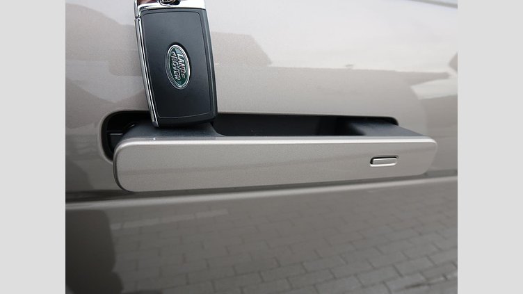 2023 認定中古車 Land Rover Range Rover Evoque ランタオブロンズ D200 AWD（オートマチック）MHEV R-DYNAMIC S