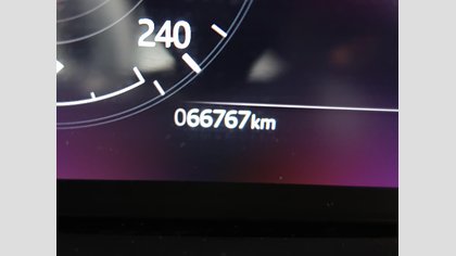 Range Rover Velar 2