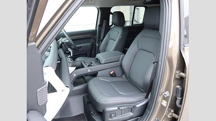Defender 110 53