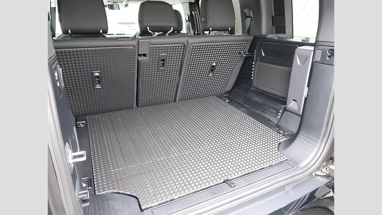 2023 認定中古車 Land Rover Defender 110 ゴンドワナストーン D300 AWD（AT） S