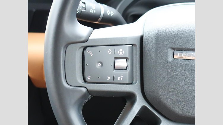 2023 認定中古車 Land Rover Defender 110 サントリーニブラック D300 AWD（AT） X-DYNAMIC HSE
