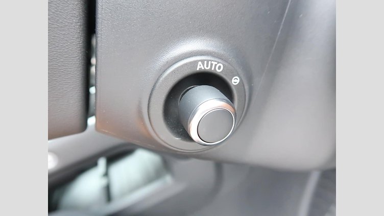 2023 認定中古車 Land Rover Defender 110 サントリーニブラック D300 AWD（AT） X-DYNAMIC HSE