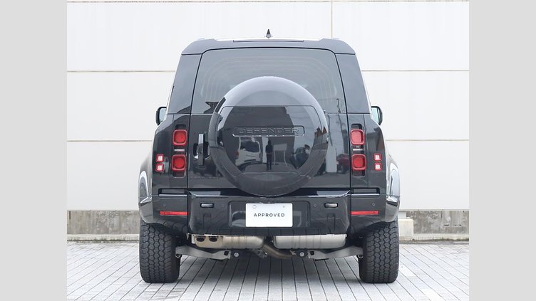 2023 認定中古車 Land Rover Defender 110 サントリーニブラック D300 AWD（AT） X-DYNAMIC HSE