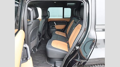 Defender 110 33