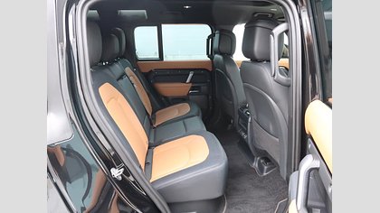 Defender 110 42
