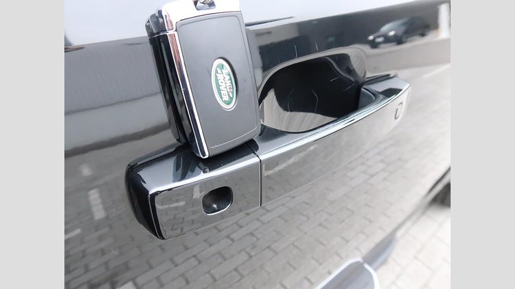 2023 認定中古車 Land Rover Defender 110 サントリーニブラック D300 AWD（AT） X-DYNAMIC HSE