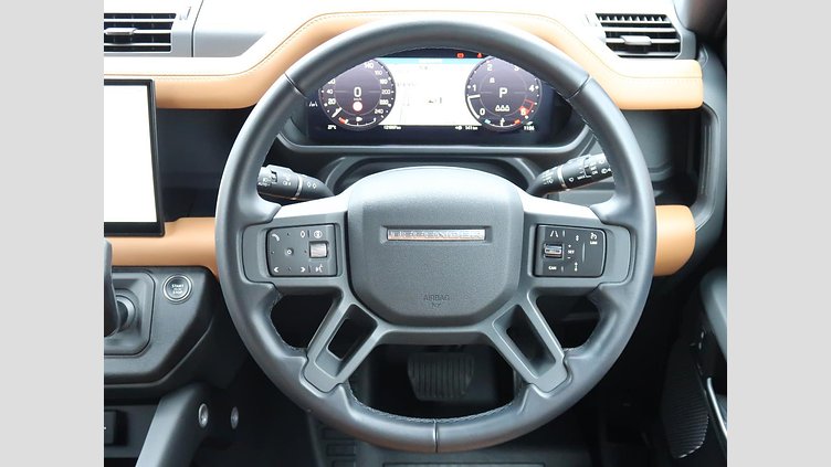2023 認定中古車 Land Rover Defender 110 サントリーニブラック D300 AWD（AT） X-DYNAMIC HSE