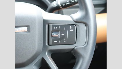 Defender 110 57