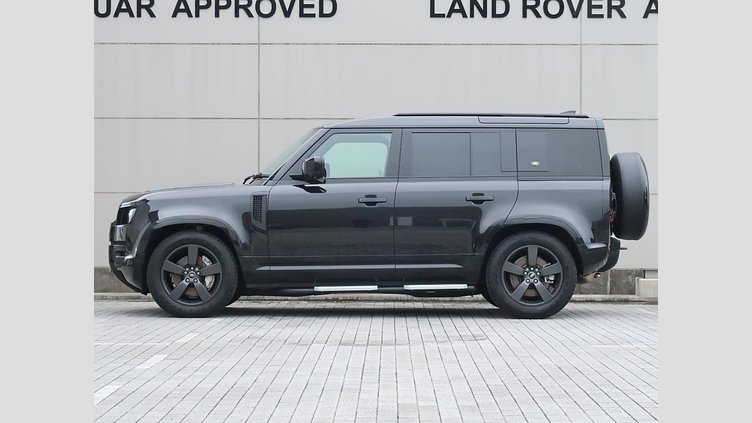 2023 認定中古車 Land Rover Defender 110 サントリーニブラック D300 AWD（AT） X-DYNAMIC HSE