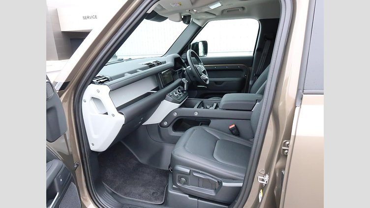 2023 認定中古車 Land Rover Defender 110 ゴンドワナストーン D300 AWD（AT） S