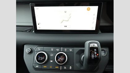Defender 110 11