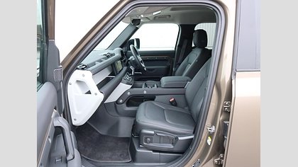 Defender 110 24