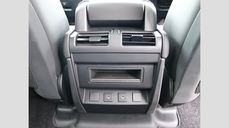 2023 認定中古車 Land Rover Defender 110 ゴンドワナストーン D300 AWD（AT） S