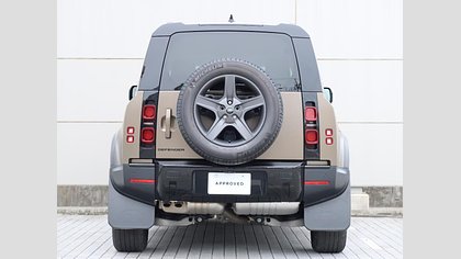 Defender 110 52