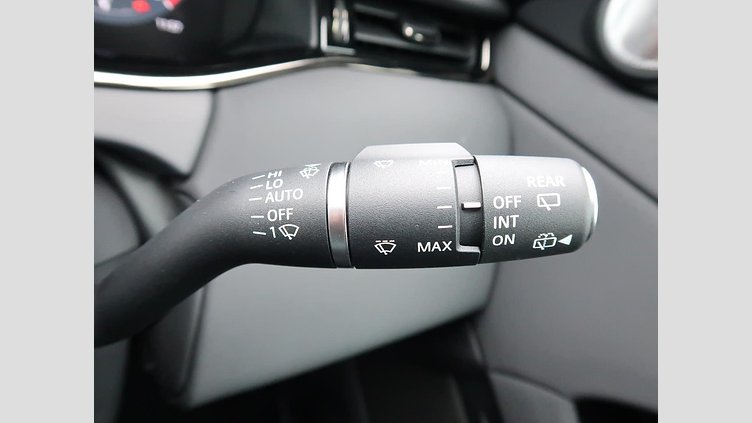 2024 認定中古車 Land Rover Range Rover Evoque サントリーニブラック D200マイルドハイブリッド（ディーゼル） スタンダードホイールベース DYNAMIC SE