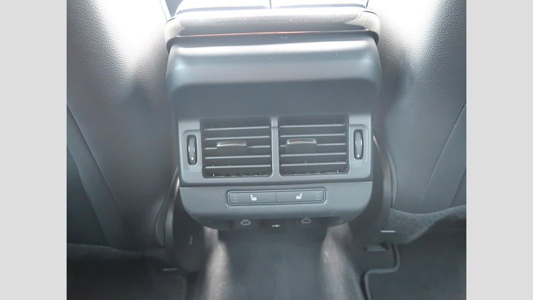 2024 認定中古車 Land Rover Range Rover Evoque サントリーニブラック D200マイルドハイブリッド（ディーゼル） スタンダードホイールベース DYNAMIC SE