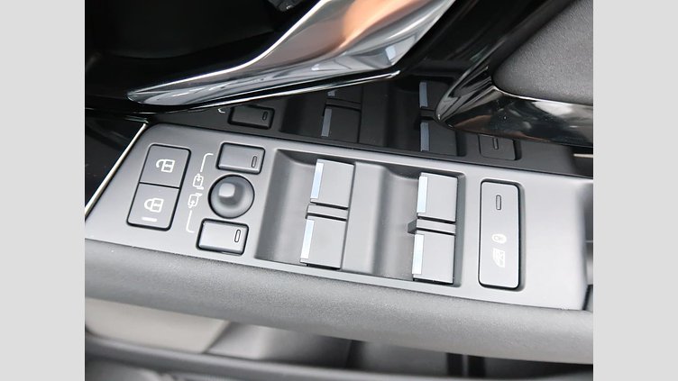 2024 認定中古車 Land Rover Range Rover Evoque サントリーニブラック D200マイルドハイブリッド（ディーゼル） スタンダードホイールベース DYNAMIC SE