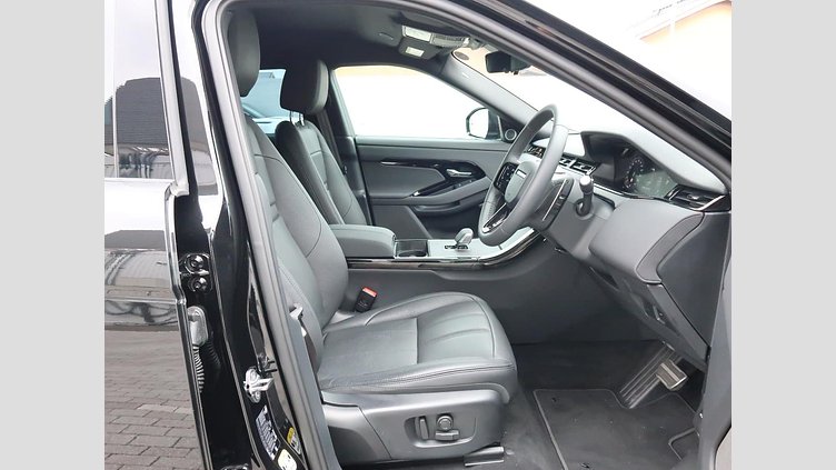 2024 認定中古車 Land Rover Range Rover Evoque サントリーニブラック D200マイルドハイブリッド（ディーゼル） スタンダードホイールベース DYNAMIC SE
