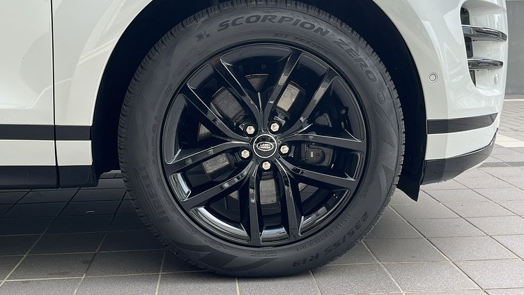 2025 認證中古車 Land Rover Range Rover Evoque 富士白　Fuji White P250 汽油輕油電混合 標準軸距 Dynamic SE