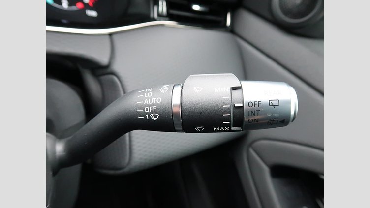 2021 認定中古車 Land Rover Range Rover Evoque ユーロンホワイト D200 AWD（オートマチック）MHEV R-DYNAMIC S